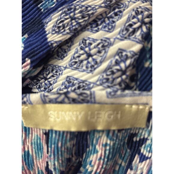 Sunny Leigh Micro Pleated Tunic Top Blouse 1X Blue Abstract Pattern Light Flowy - Picture 5 of 12